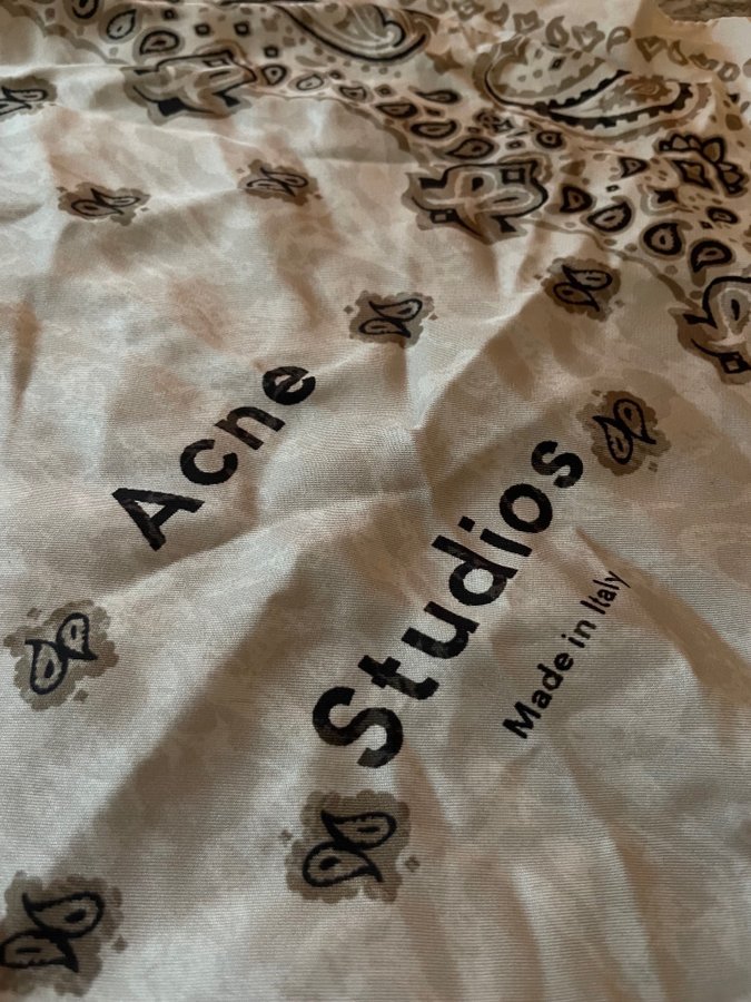 Acne Studios vit bandana, storlek ONE SIZE