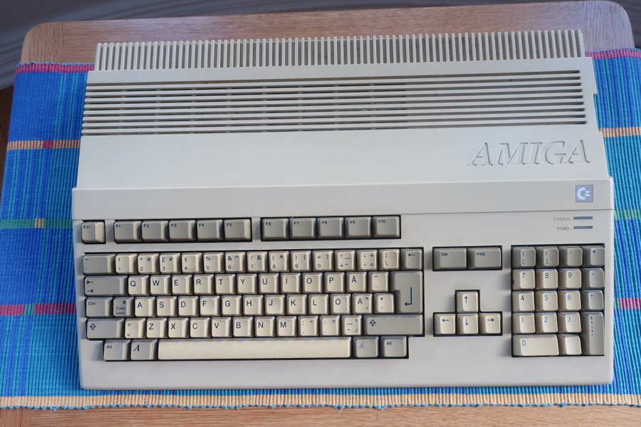 Commodore Amiga 500 med originaltillbehör