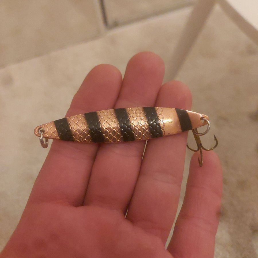 Skeddrag Tiger svart/guld 10g 9cm