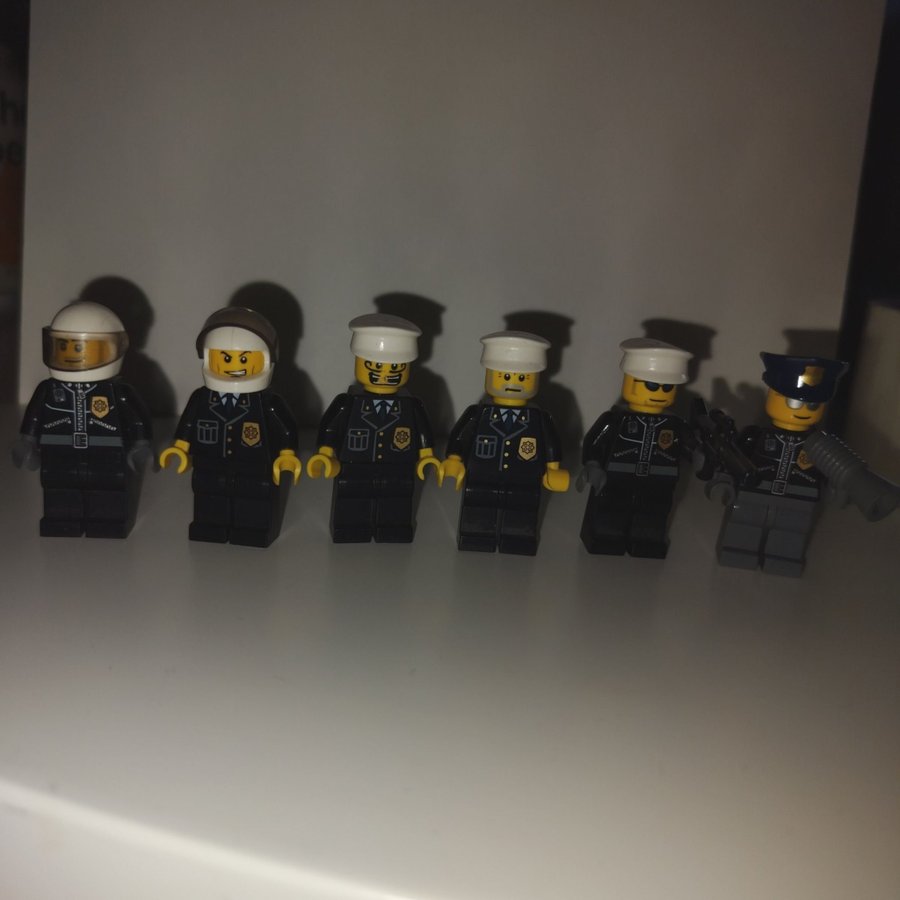 6 st Lego Polisfigurer