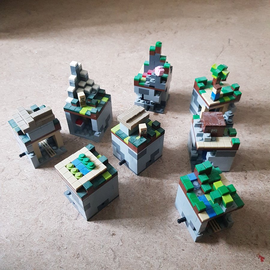 LEGO Minecraft Micro-worlds (?)