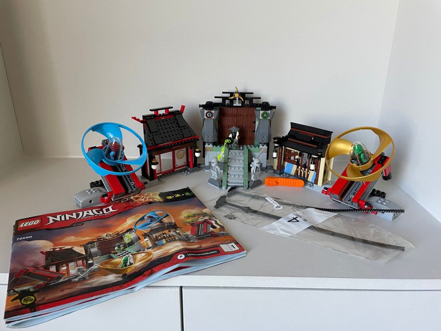 OVANLIGT LEGO 70590 - Airjitzu Battle Grounds - Ninjago