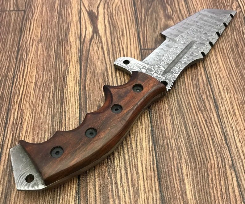 Custom Handmade Damascus Steel Tracker Knife - Stunning Handle Beautiful Knife