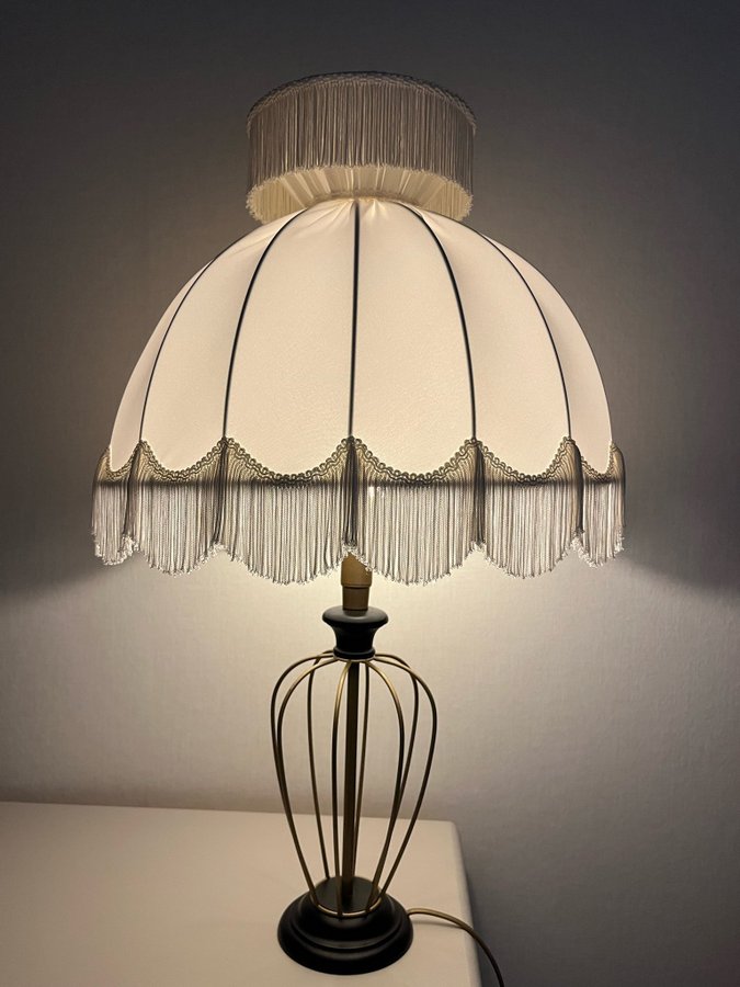 Stor Luxuös och vacker Lampskärm med fransar i dubbla rader retro vintage