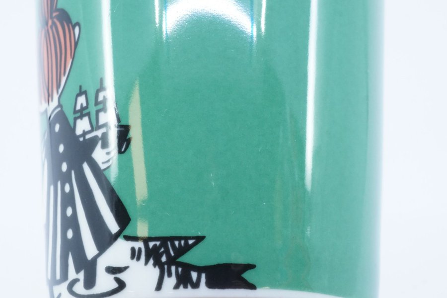 Muminmugg Lilla My glider grön / Moomin Mug Little My Sliding [B]