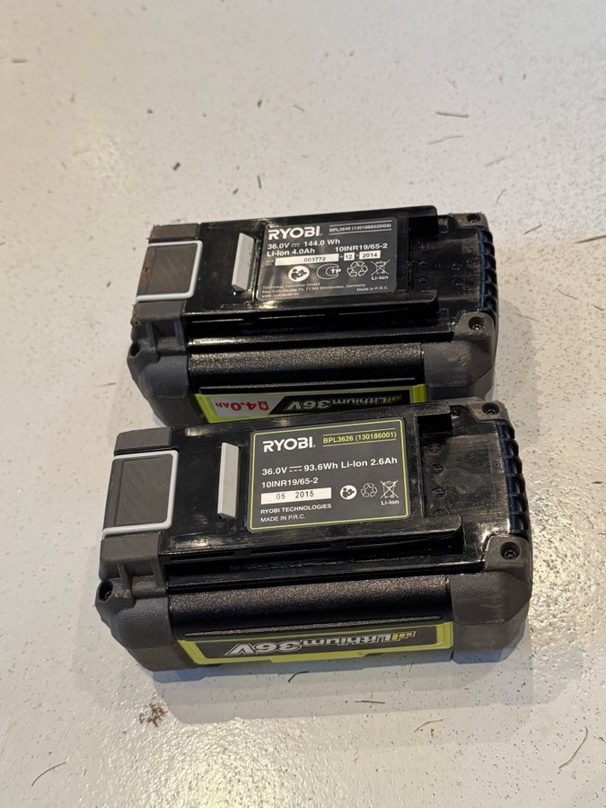 2 st Ryobi 36V Batterier