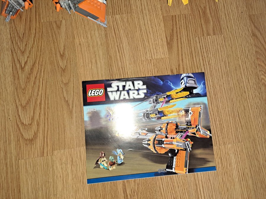 Lego Star Wars 7962 - Pod racers sebulba and anakin