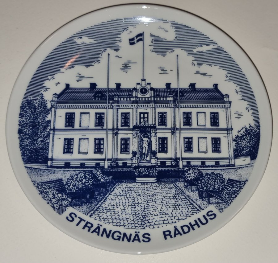 Strängnäs Tallrikar - Riges