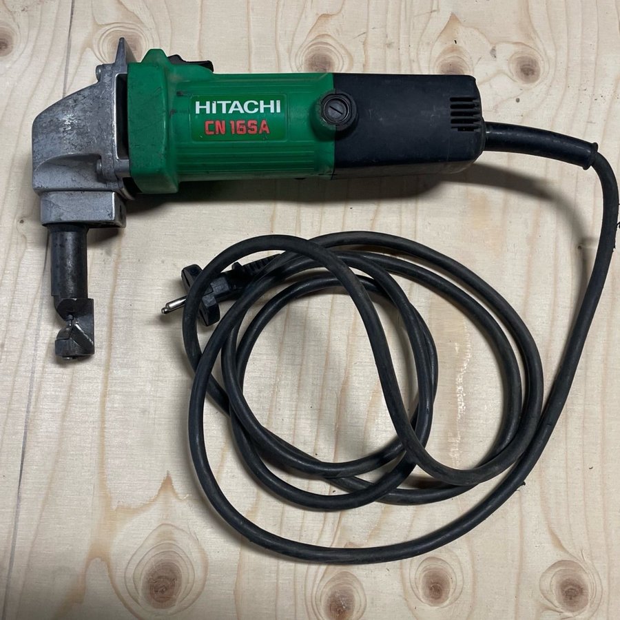 Hitachi CN 16SA Plåtsax