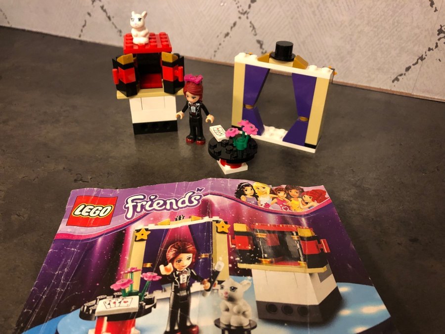 Lego Friends Mias magiska trick