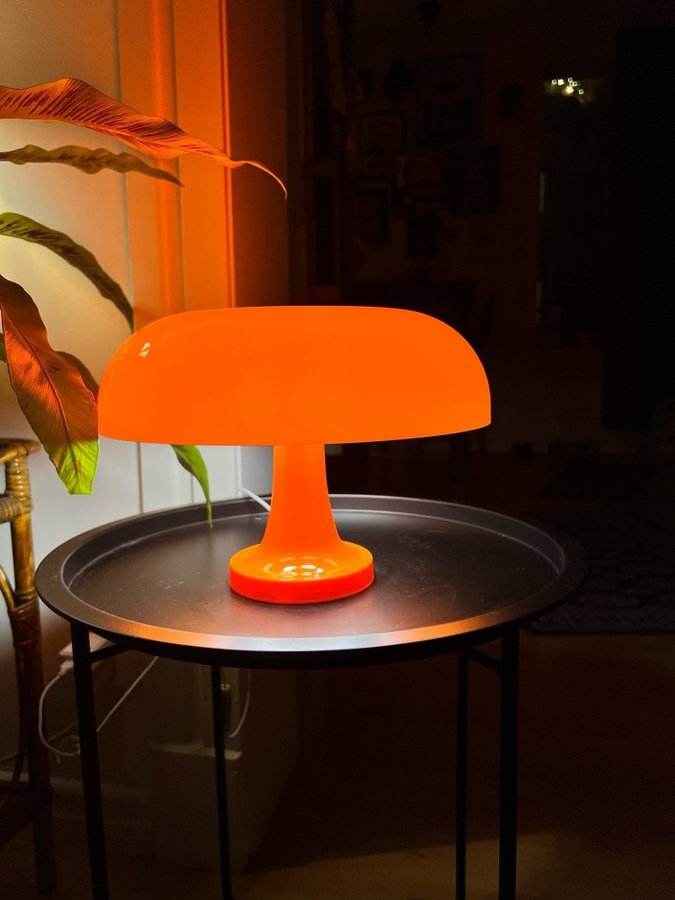 Snygg Orange retro-stil bordslampa