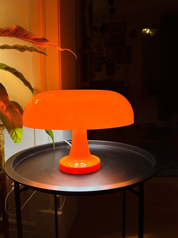 Snygg Orange retro-stil bordslampa