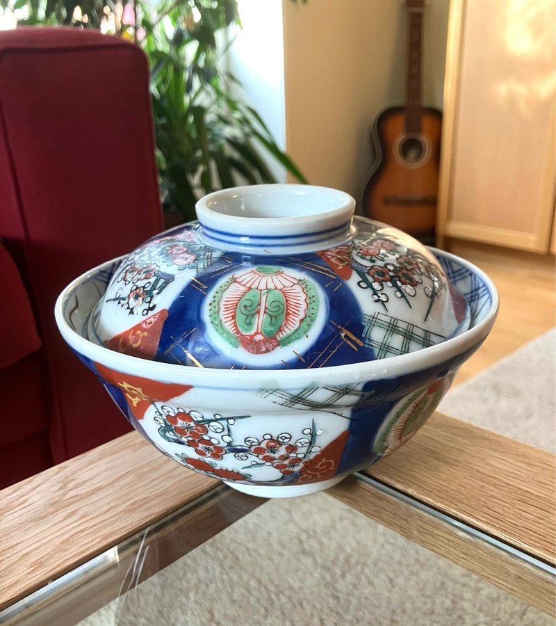 Japansk Domburiskål med Imari-mönster. 1950/60-tal.