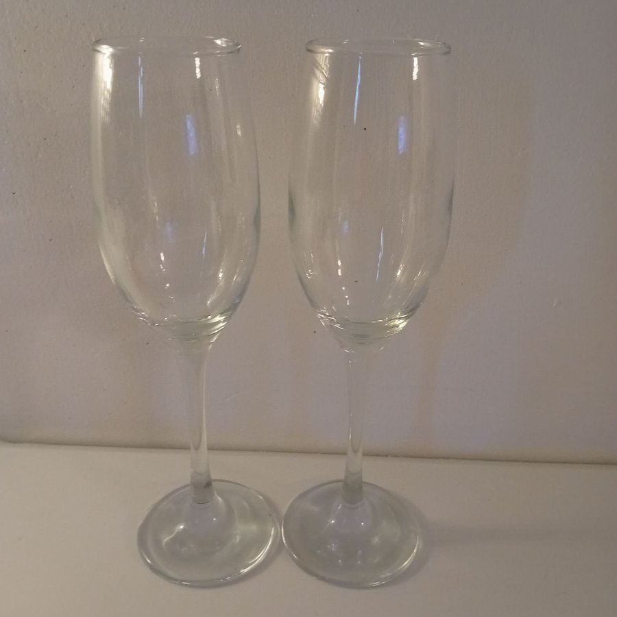 2 fina champagne glas