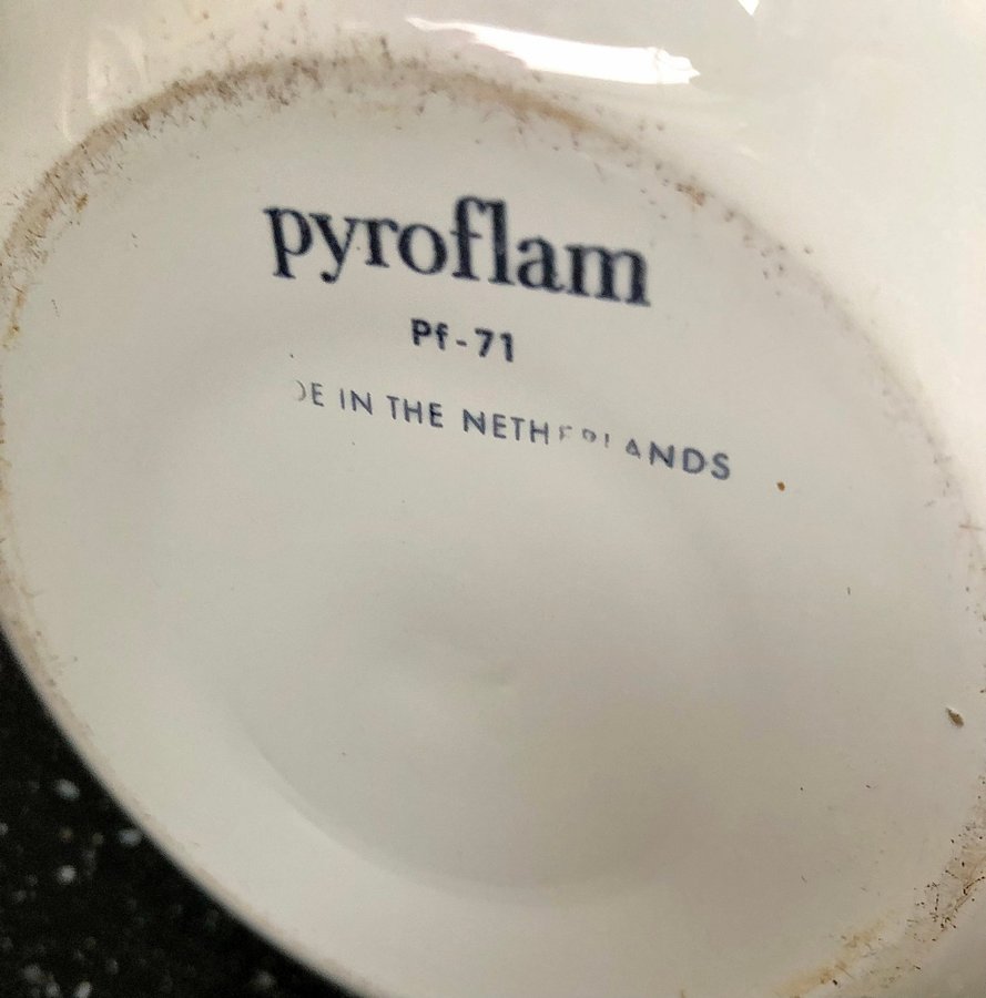 Pyroflam te- eller kaffekanna.