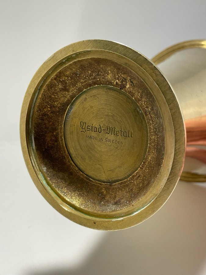 Vas / Pokal i mässing från Ystad-Metall / Brass Vase