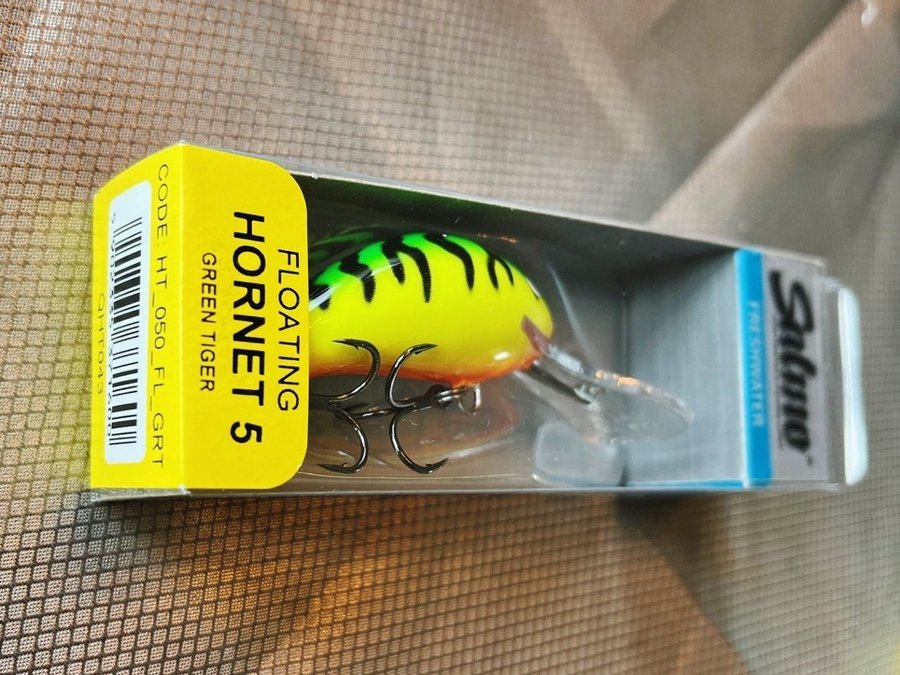 Salmo Hornet 5 cm / 7 gr med lock sked 3