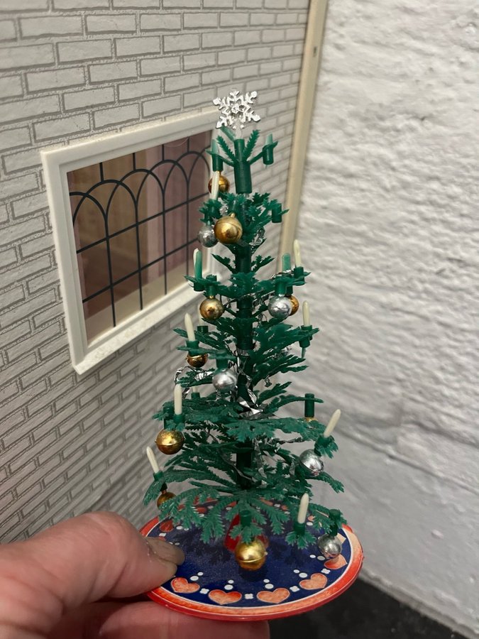 Julgran till Lundby dockhus