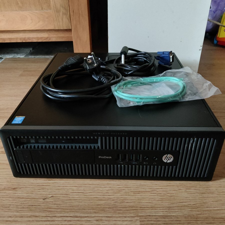 Bra surfdator HP 600 G1 SFF, med win 10 , 16GB ram, 500GB, CPU QuadCore