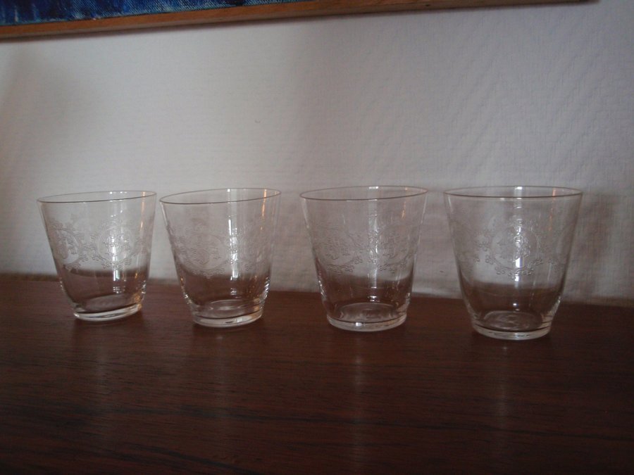 4 glas Elon Kosta vattenglas