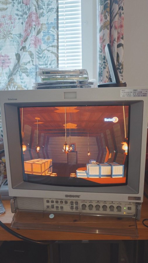 Sony PVM 14M2MDE Retro Gaming RGB/Component CRT TV