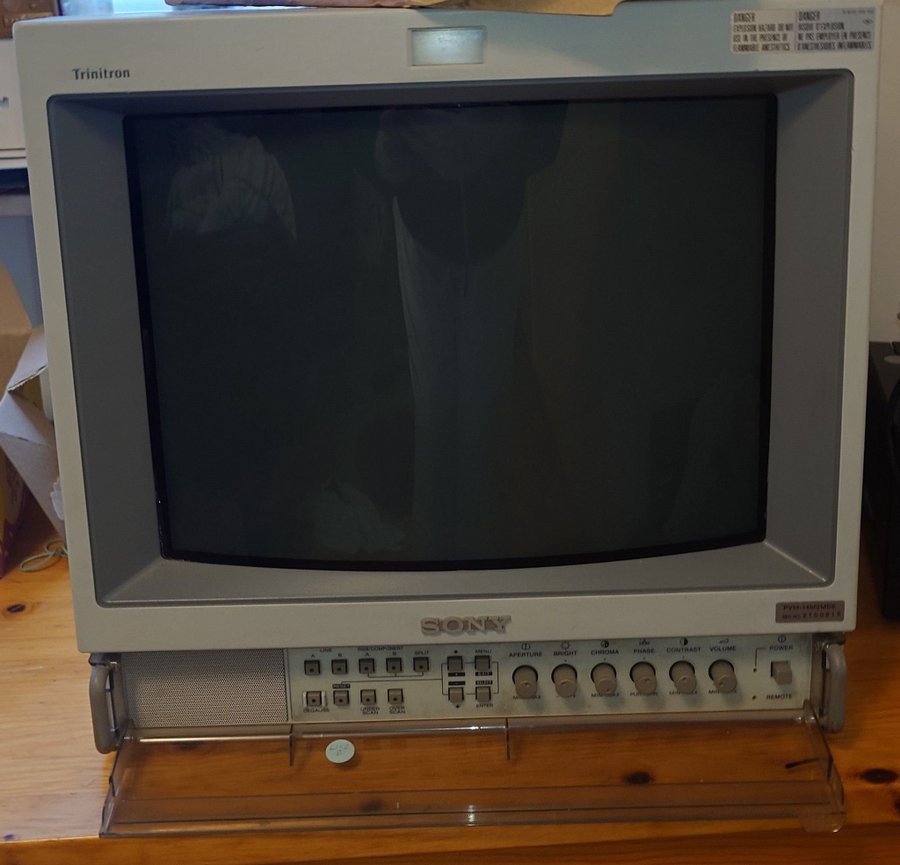 Sony PVM 14M2MDE Retro Gaming RGB/Component CRT TV