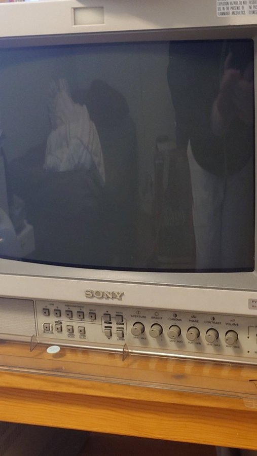 Sony PVM 14M2MDE Retro Gaming RGB/Component CRT TV