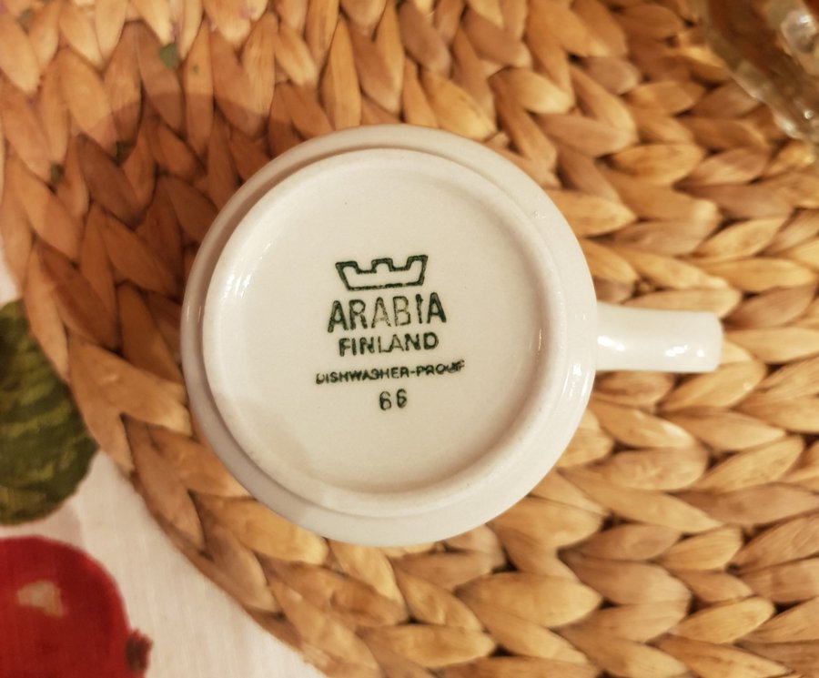 Retro Arabia kaffekoppar med fat, 2 st