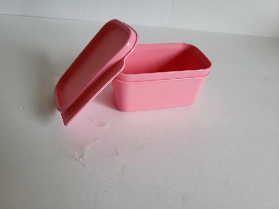 Tupperware Basic Line 1,8dl, rosa, HELT NY!