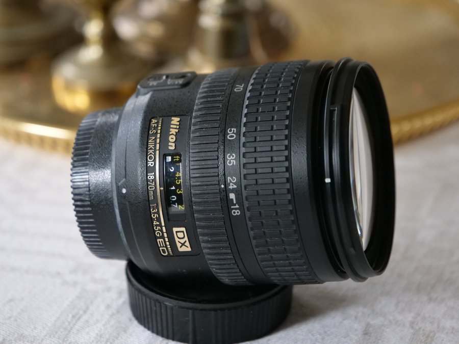 Nikon AF-S DX Nikkor 18-70mm f/35-45G IF-ED