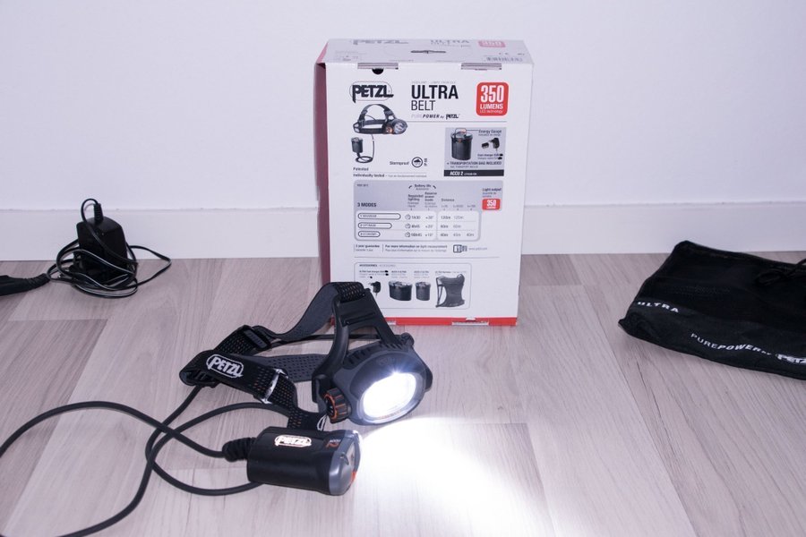 Kraftfull pannlampa: Petzl Ultra Belt Accu 2 + Petzl Ultra Harness (väst)