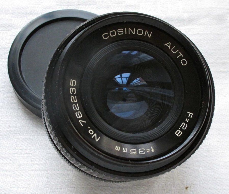 Cosinon Auto 35 mm f/28 med M-42 gänga