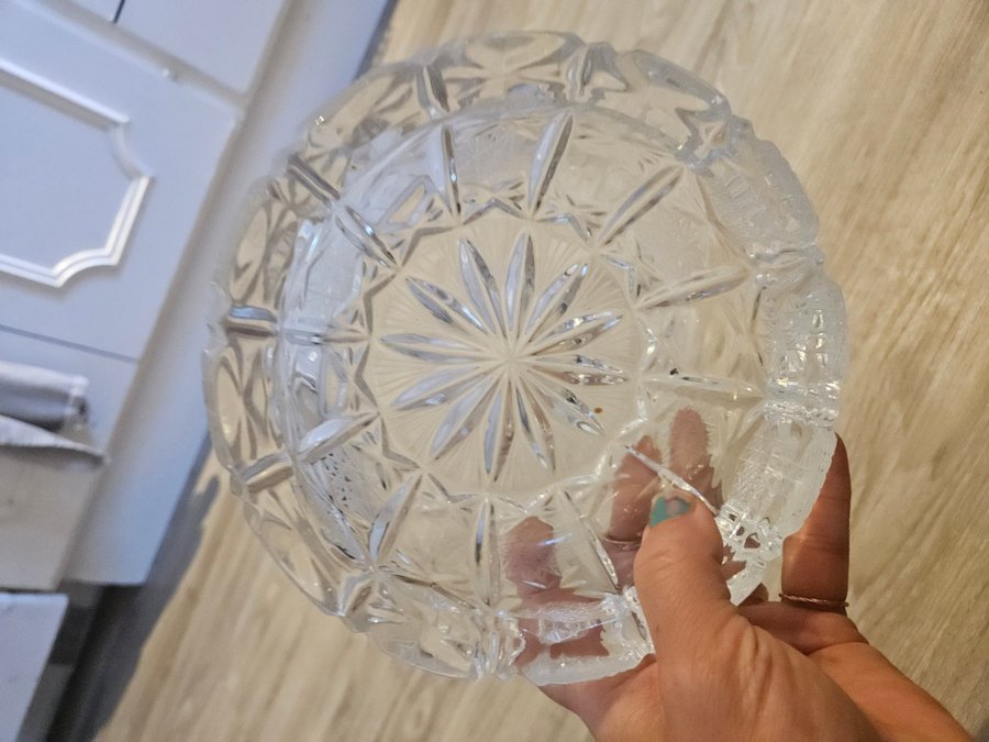 Vacker KRISTALLSKÅL vintage kristall skål glasskål crystal glass retro