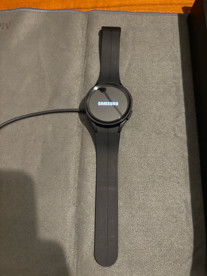 Samsung galaxy Watch 5 PRO