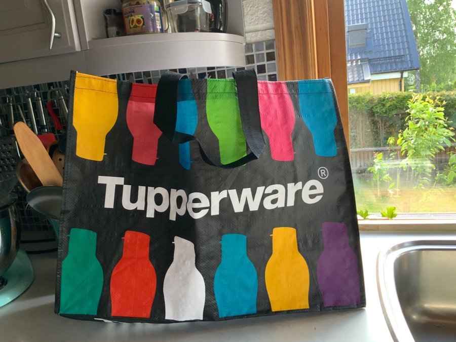 Tupperware Shopping Bag, NY!