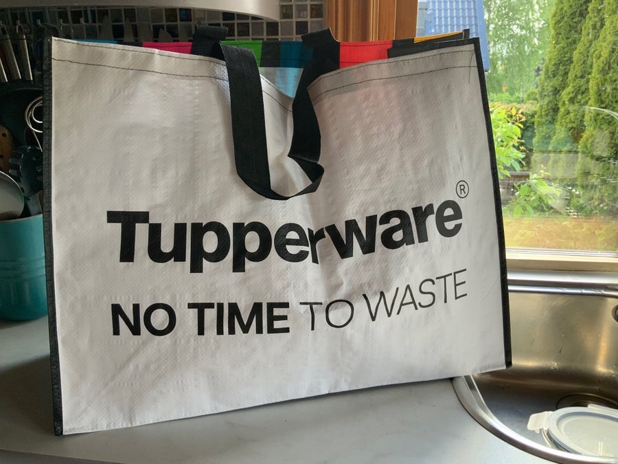 Tupperware Shopping Bag, NY!