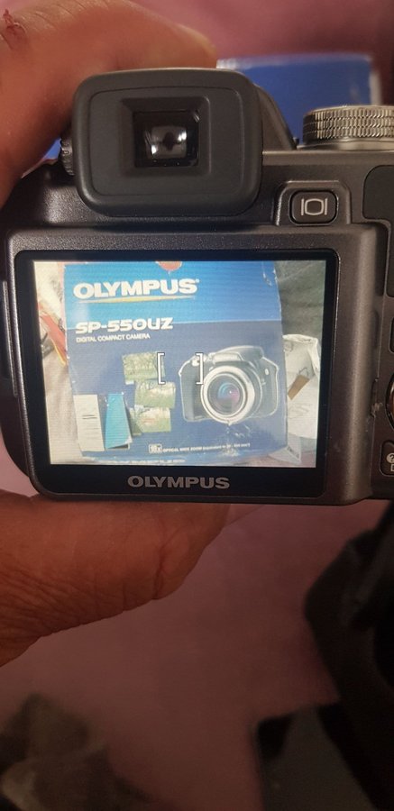 Olympus SP-550UZ Digitalkamera