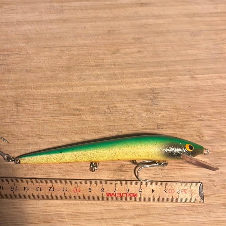 Nils Master Invincible 15cm 30g