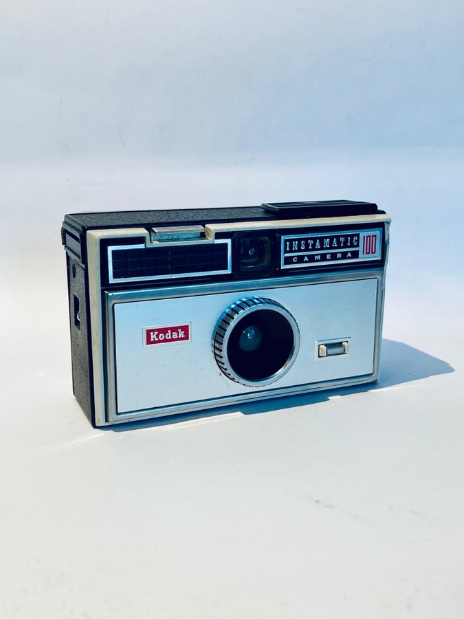 Retro / Vintage Kamera - Kodak Instamatic 100