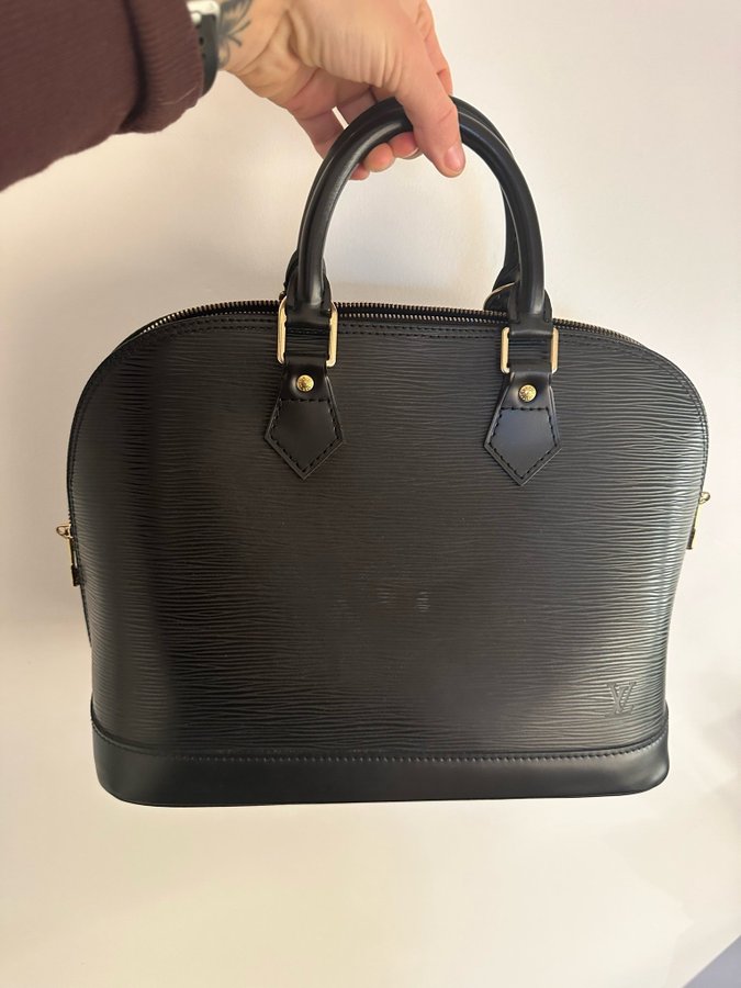 Louis Vuitton Alma PM