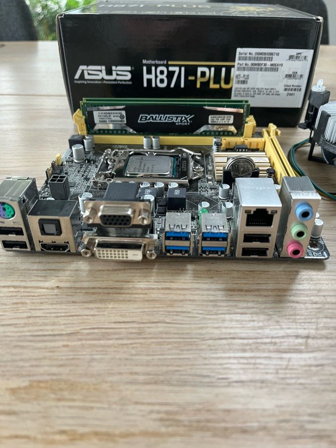 ASUS Moderkort mini-ITX H87I + Pentium G3258 + Ballistix RAM