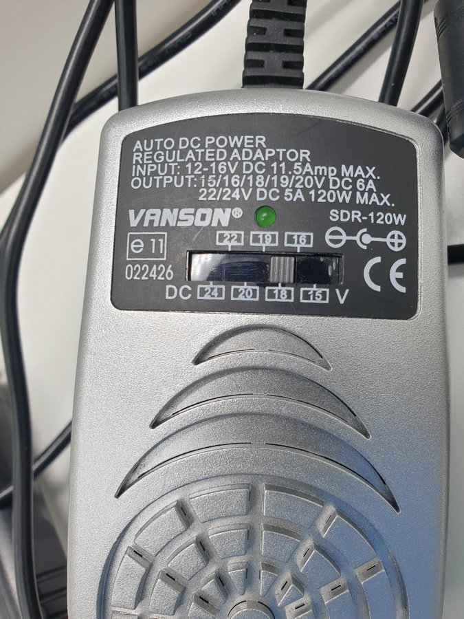 Vanson SDR-120W Bilströmsadapter