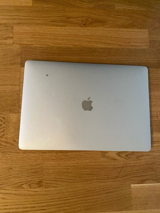 Reservdelar MacBook Pro 15 (Touch Bar, Mid 2018) / Core i7 / 256 GB SSD / 16 GB