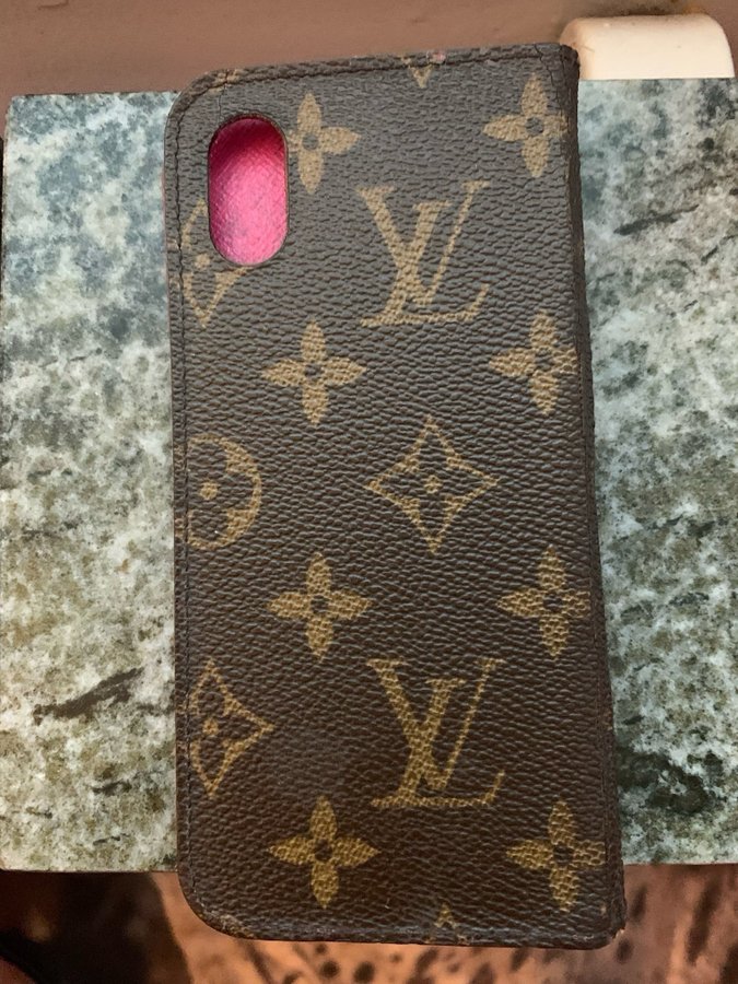 Louis Vuitton iPhone X/XS Flip Case. Bra begagnat skick!