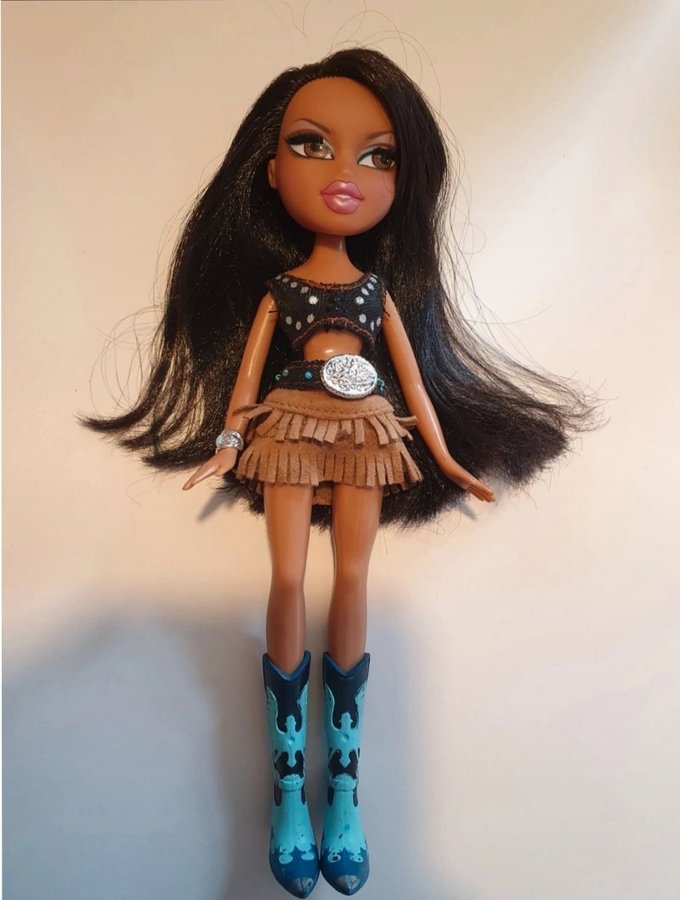 Wild wild west Kiana Bratz