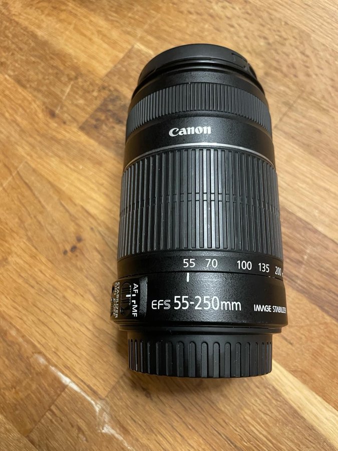 Canon EF-S 55-250mm 1:4.5-5.6 IS II Objektiv