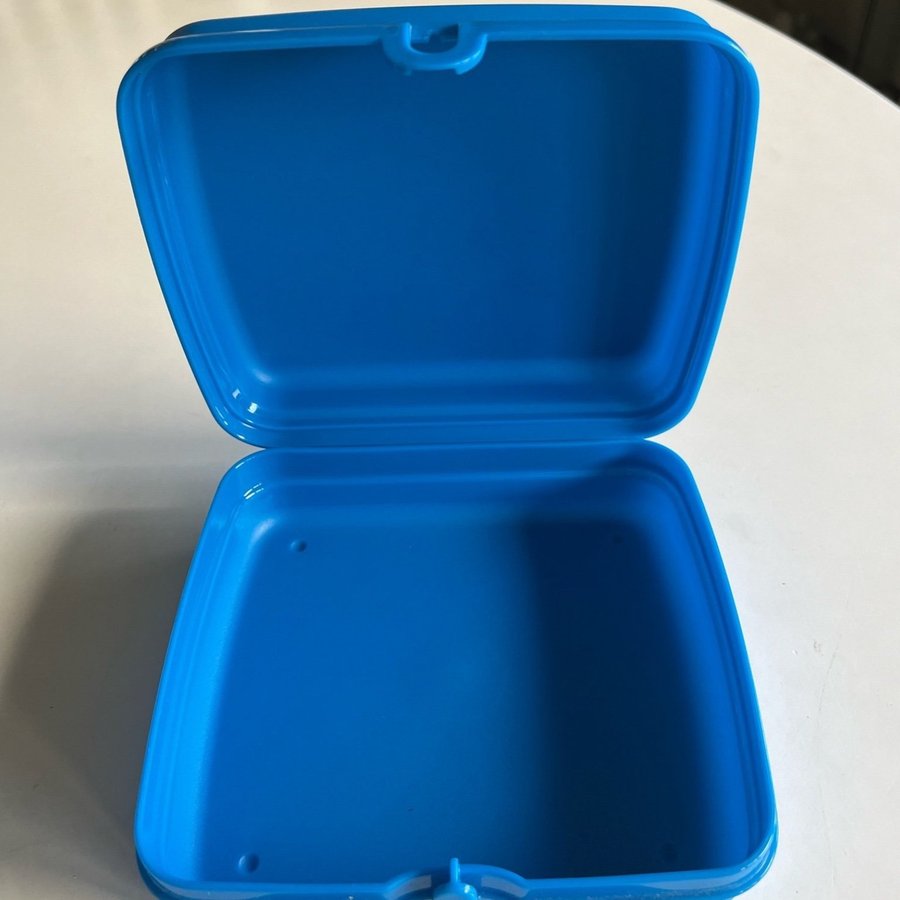 Tupperware Ny matlåda med Frost motiv