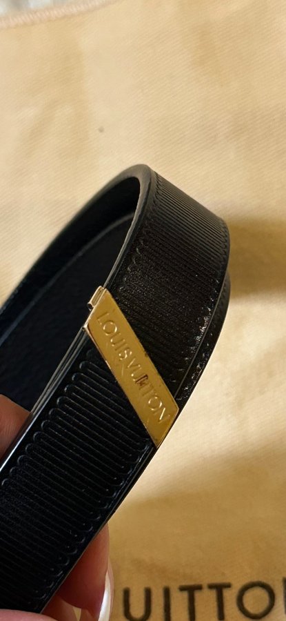 Louis Vuitton LV initials belt - M9578