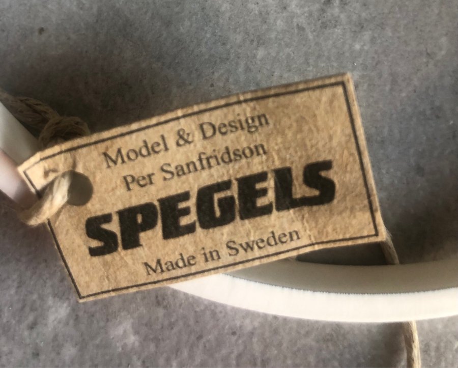 lång enkel fin väggljusstake, mkt gott skick