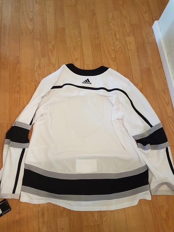 NHL Adidas Los Angeles Kings Borta Matchtröja Säsongen 2017-2024 XL